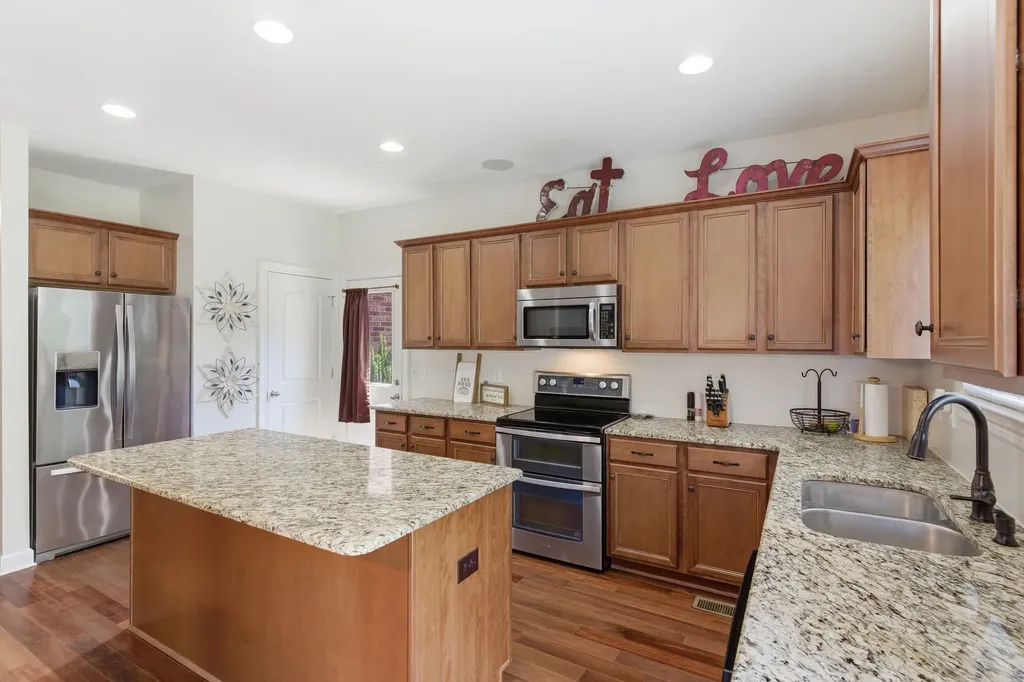 1032 Kelsey Glen Drive Mount Juliet TN 37122