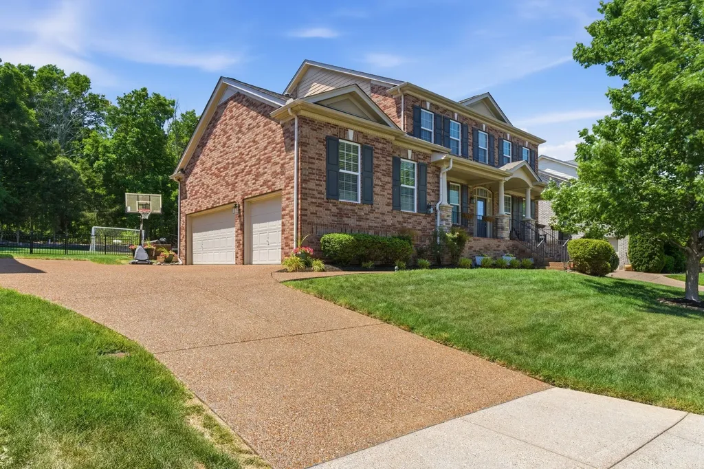 1032 Kelsey Glen Drive Mount Juliet TN 37122