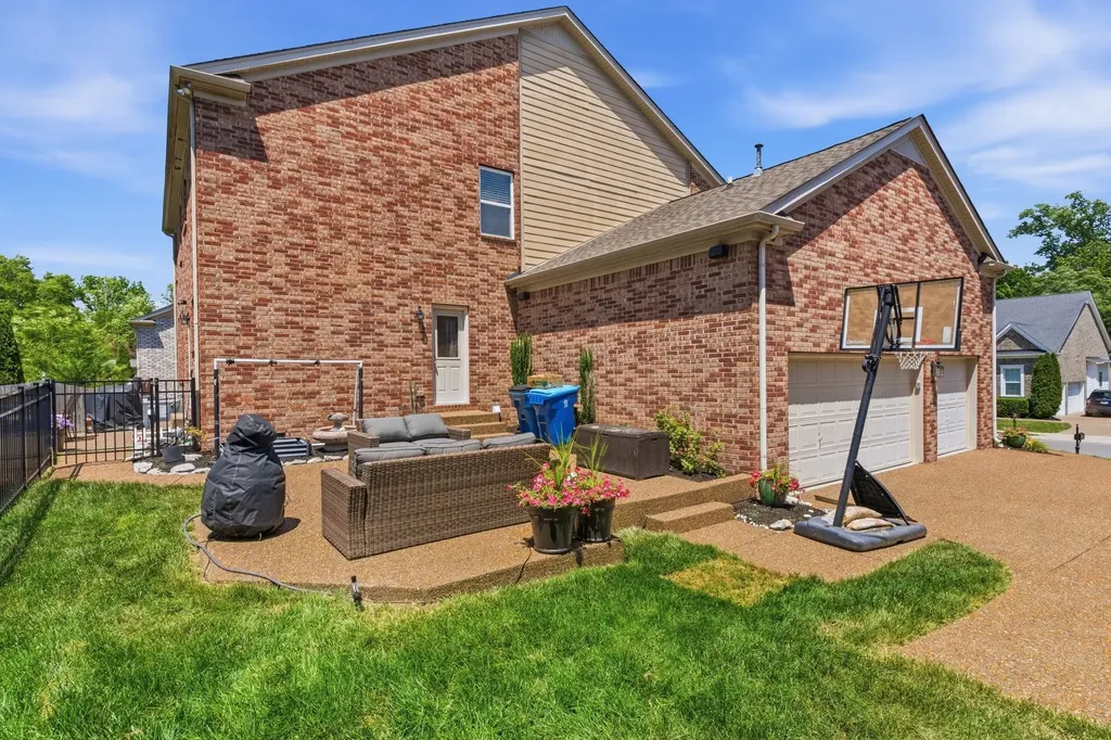 1032 Kelsey Glen Drive Mount Juliet TN 37122