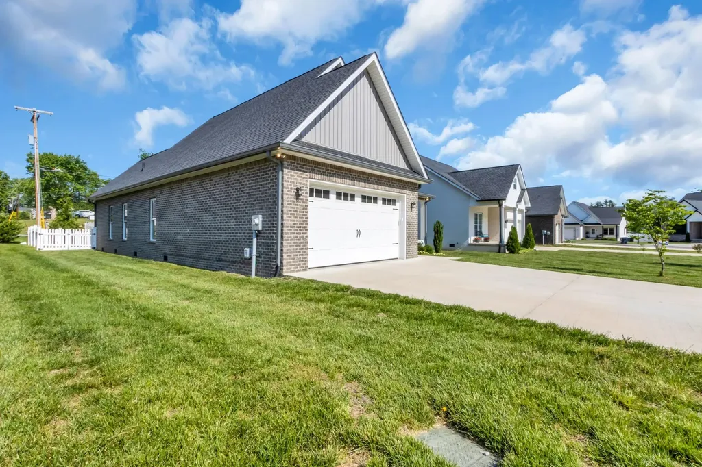 162 Beckam Way Smithville TN 37166