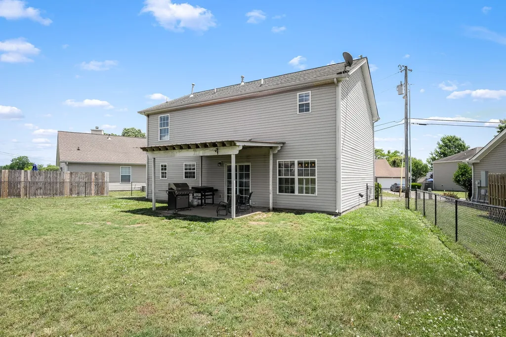 1010 Lowrey Place Spring Hill TN 37174