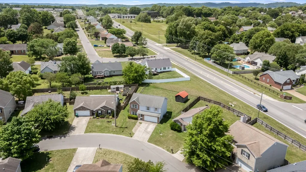 1010 Lowrey Place Spring Hill TN 37174