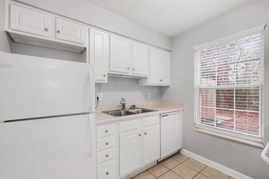 1814 Dr Martin Luther King Jr B Murfreesboro TN 37130