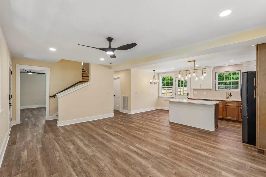 1425 Shelton Avenue Nashville TN 37216