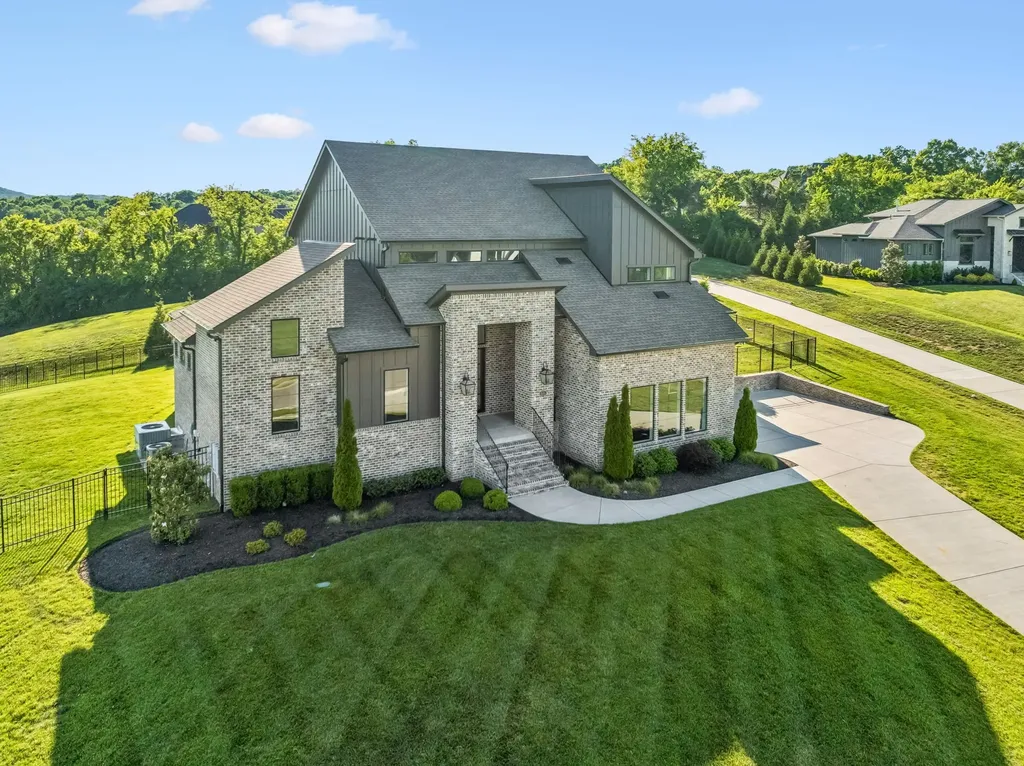 1005 Heights Boulevard Brentwood TN 37027