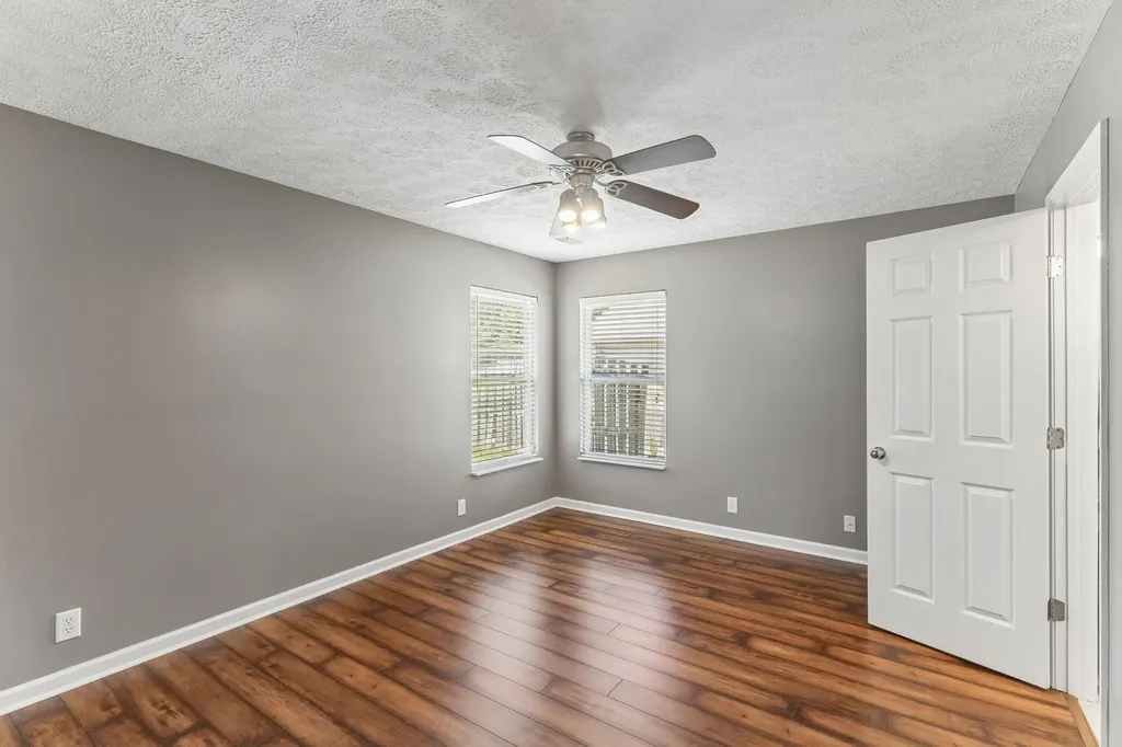 2005 Remington Park Road Hermitage TN 37076