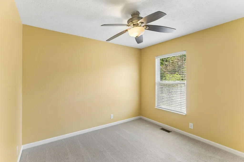 2005 Remington Park Road Hermitage TN 37076
