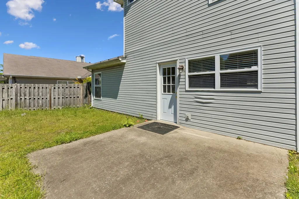 2005 Remington Park Road Hermitage TN 37076