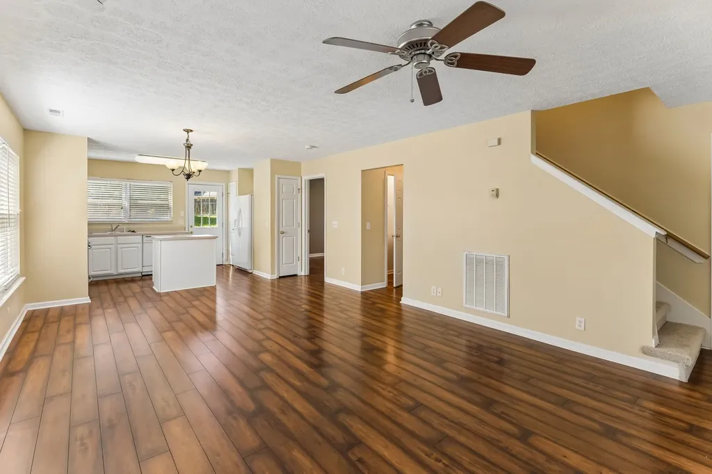 2005 Remington Park Road Hermitage TN 37076