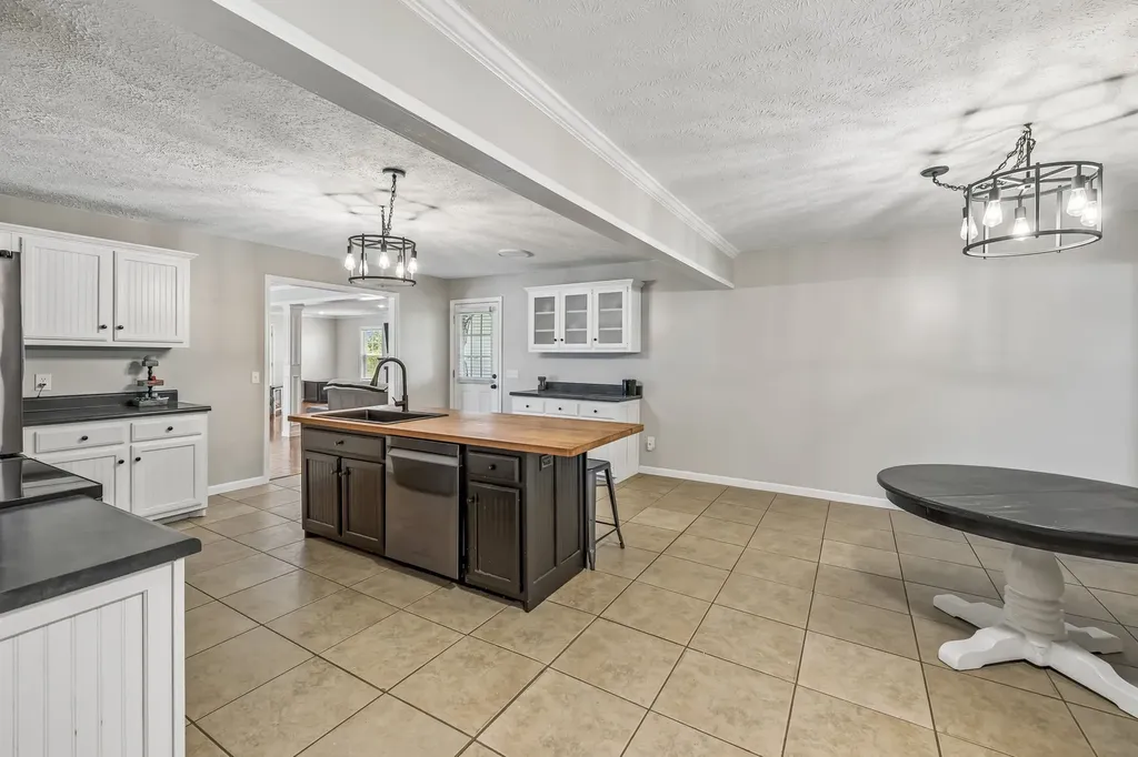 2916 Galen Road Lafayette TN 37083
