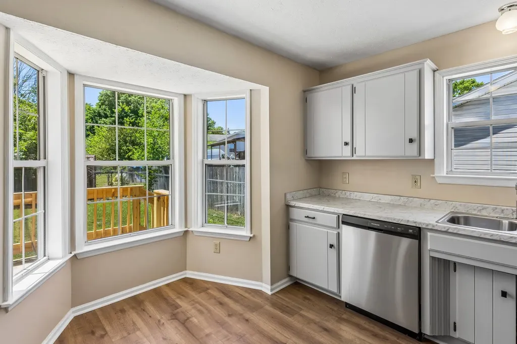 103 Natchez Ct, S La Vergne TN 37086