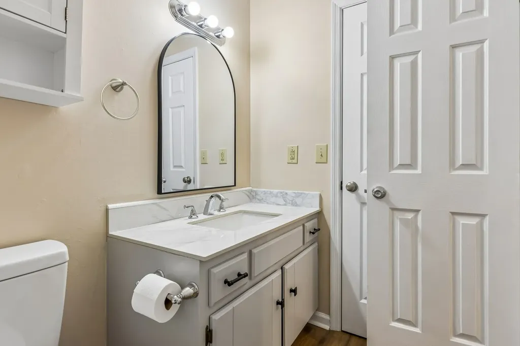 103 Natchez Ct, S La Vergne TN 37086