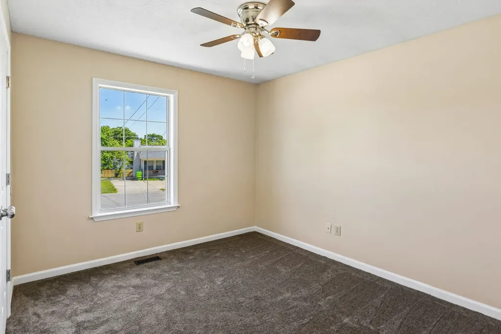 103 Natchez Ct, S La Vergne TN 37086