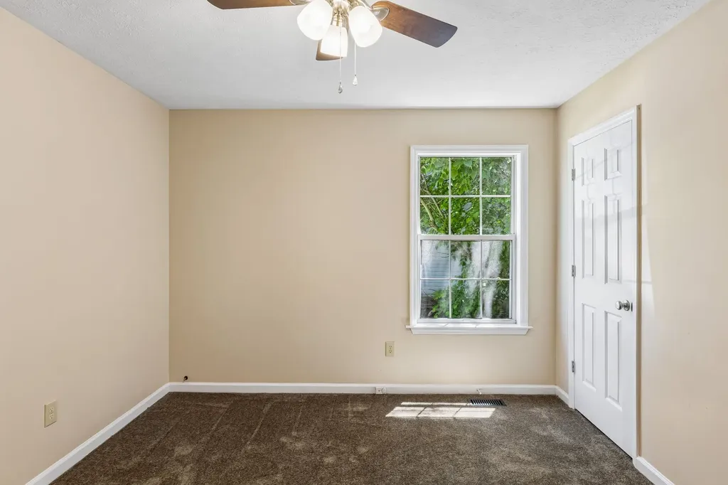 103 Natchez Ct, S La Vergne TN 37086
