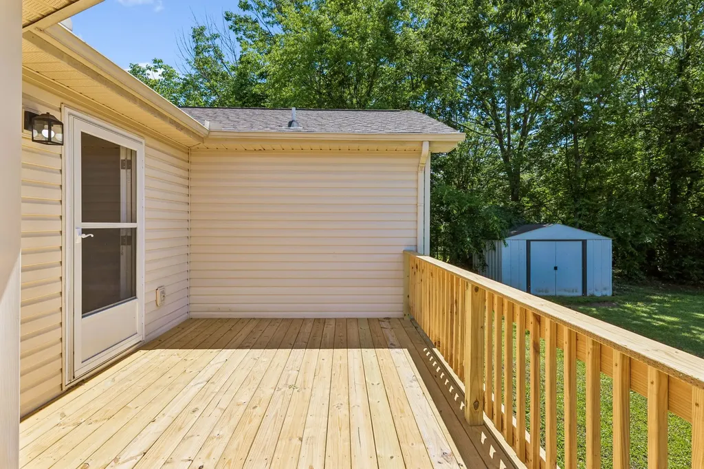 103 Natchez Ct, S La Vergne TN 37086