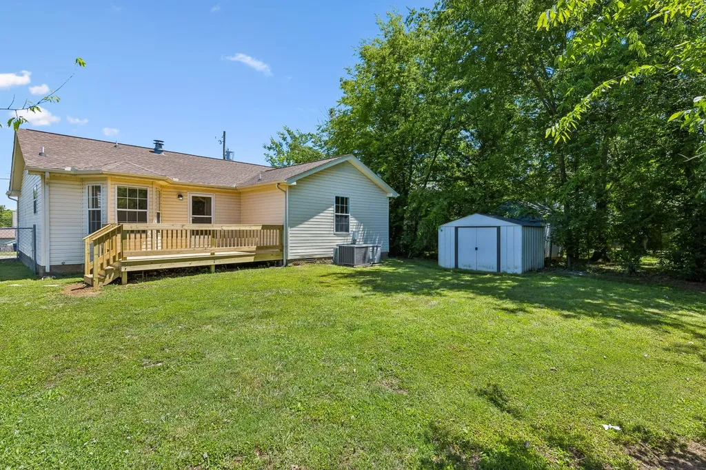 103 Natchez Ct, S La Vergne TN 37086
