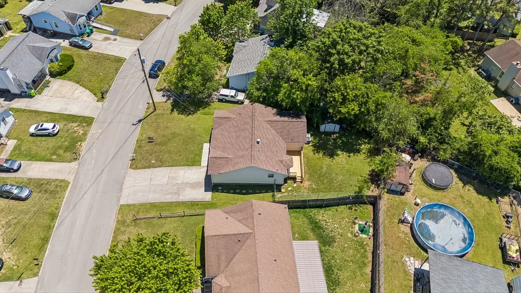 103 Natchez Ct, S La Vergne TN 37086