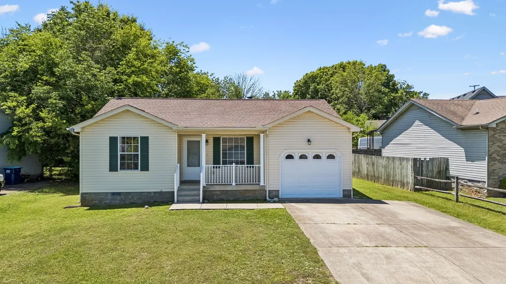103 Natchez Ct, S La Vergne TN 37086