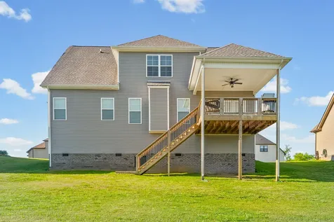 517 Cresthaven Lane Clarksville TN 37043