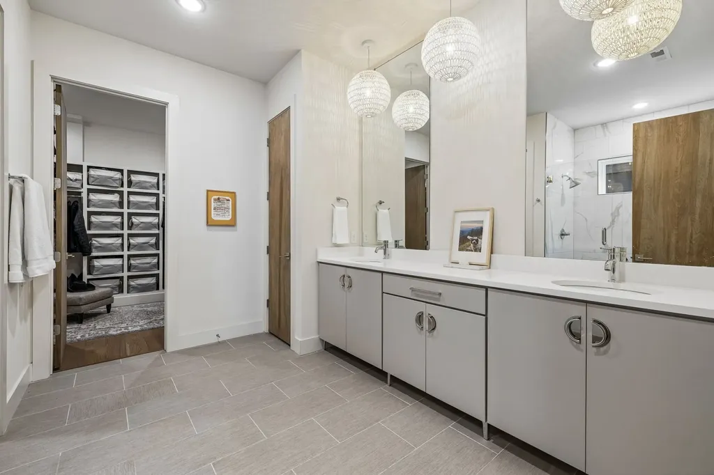309B 35th Ave, N Nashville TN 37209