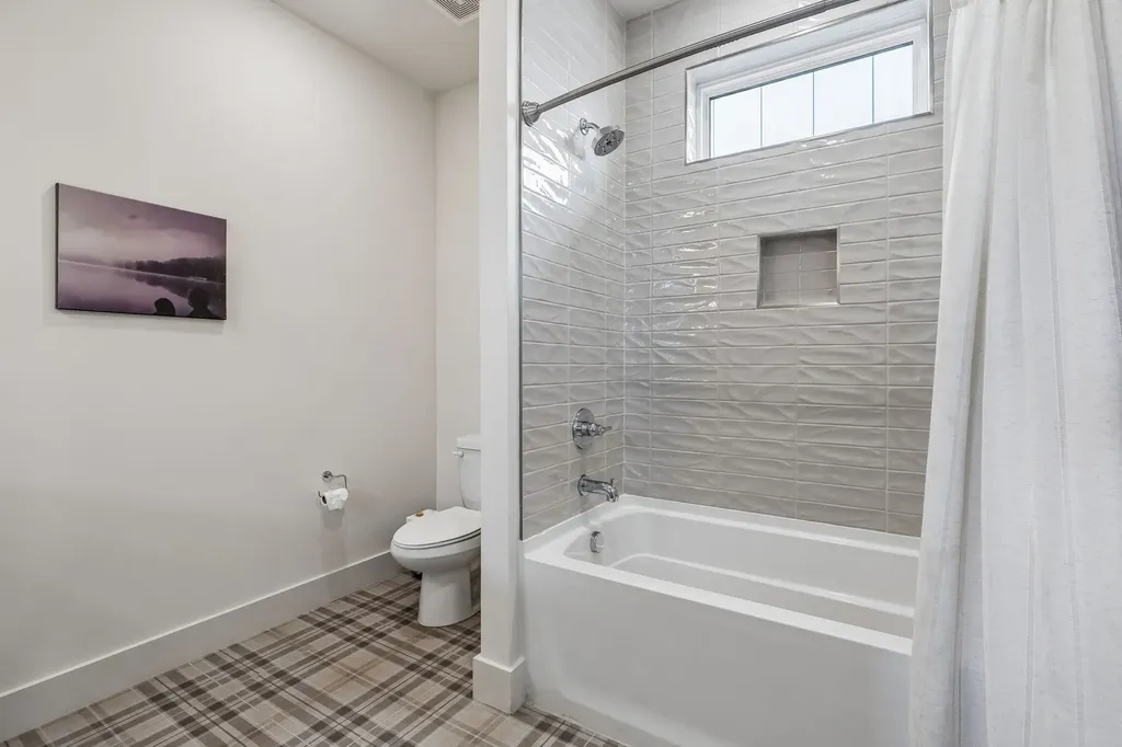 309B 35th Ave, N Nashville TN 37209