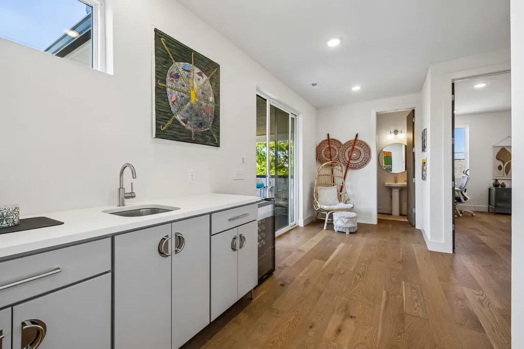 309B 35th Ave, N Nashville TN 37209