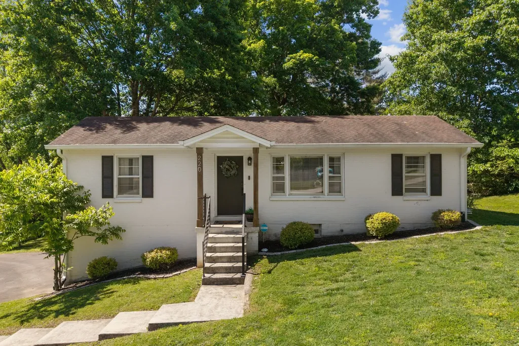 220 Crestland Drive Columbia TN 38401