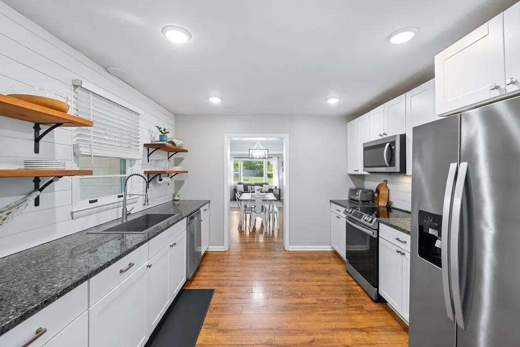 220 Crestland Drive Columbia TN 38401