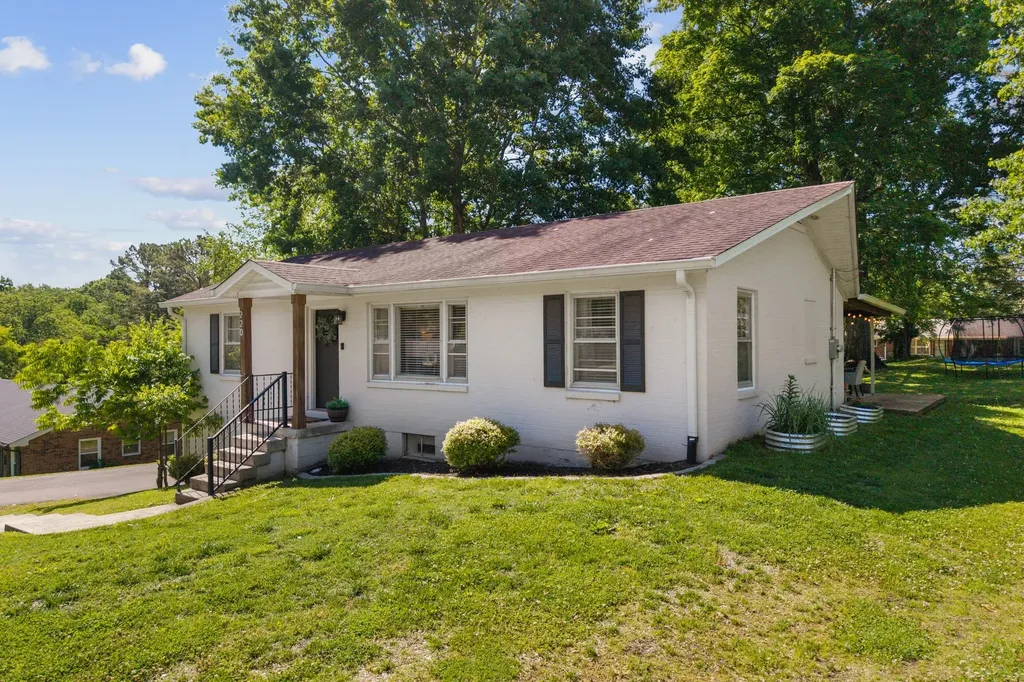 220 Crestland Drive Columbia TN 38401