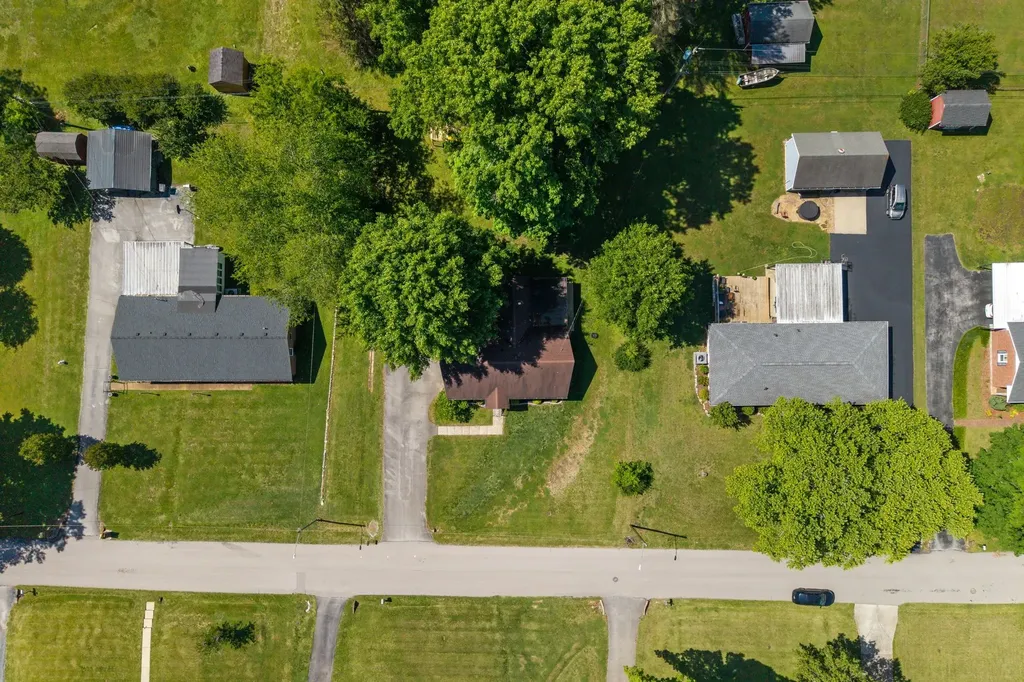 220 Crestland Drive Columbia TN 38401