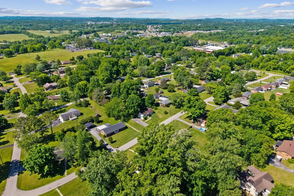 220 Crestland Drive Columbia TN 38401