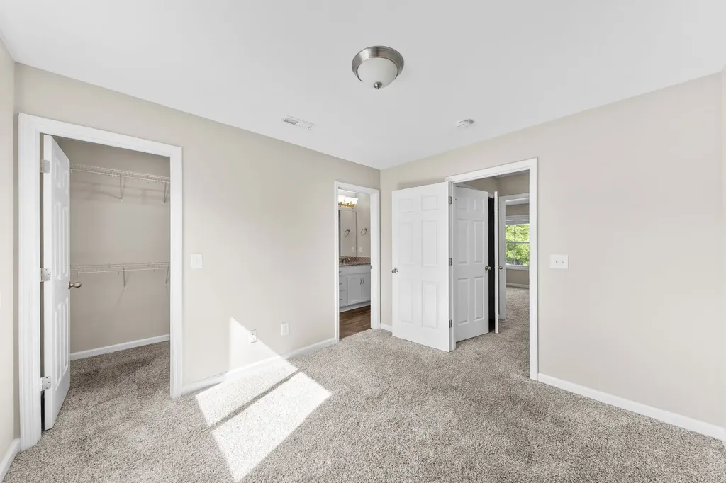 906 E Happy Hollow Drive Clarksville TN 37040