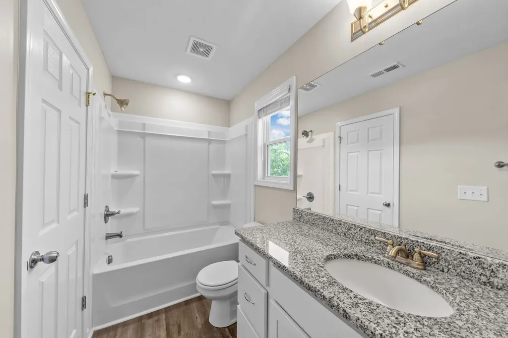 906 E Happy Hollow Drive Clarksville TN 37040