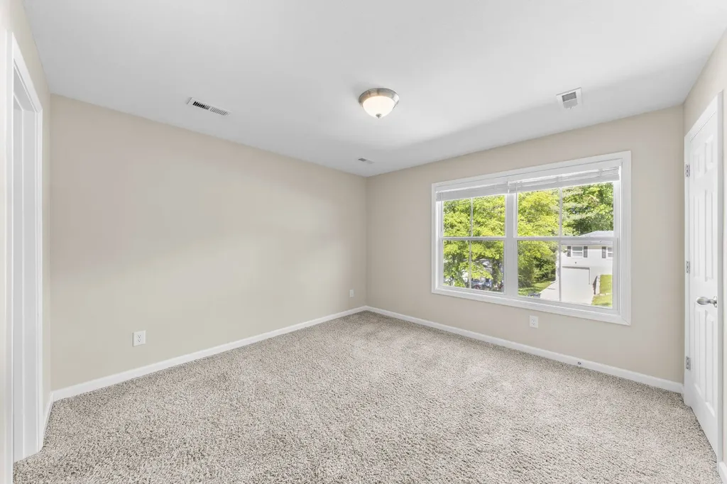 906 E Happy Hollow Drive Clarksville TN 37040