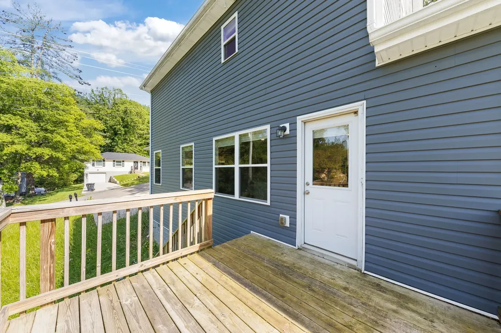 906 E Happy Hollow Drive Clarksville TN 37040
