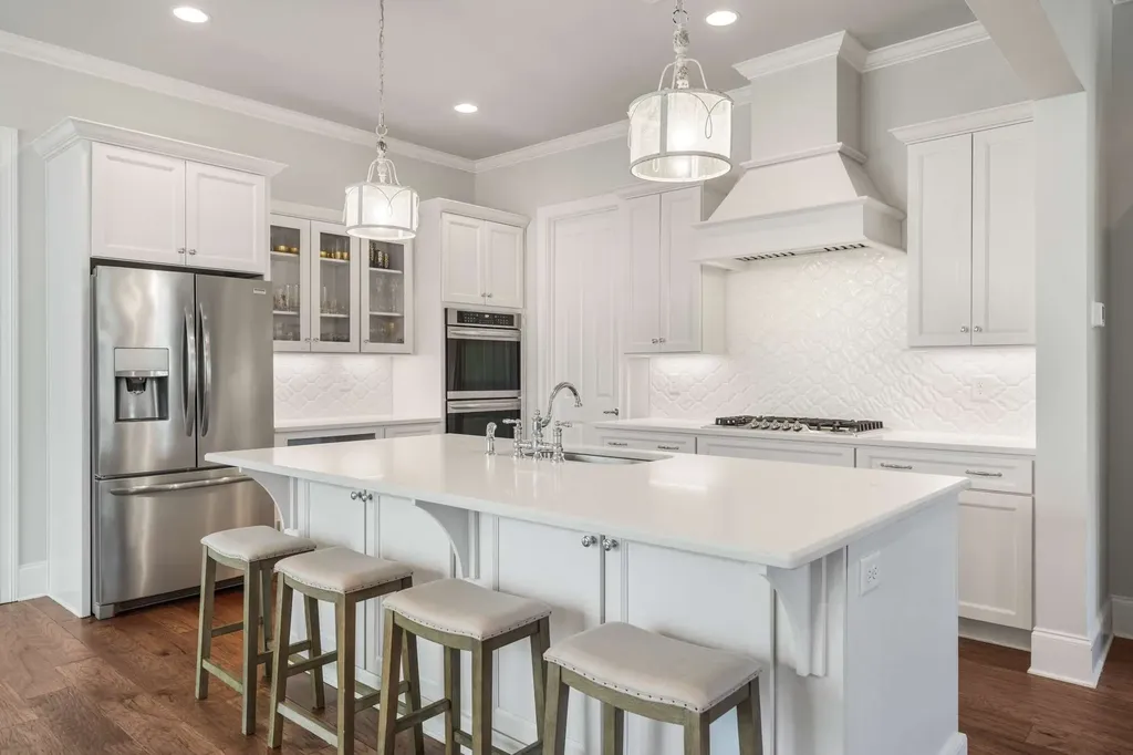 917 Dauphine Street Nashville TN 37221
