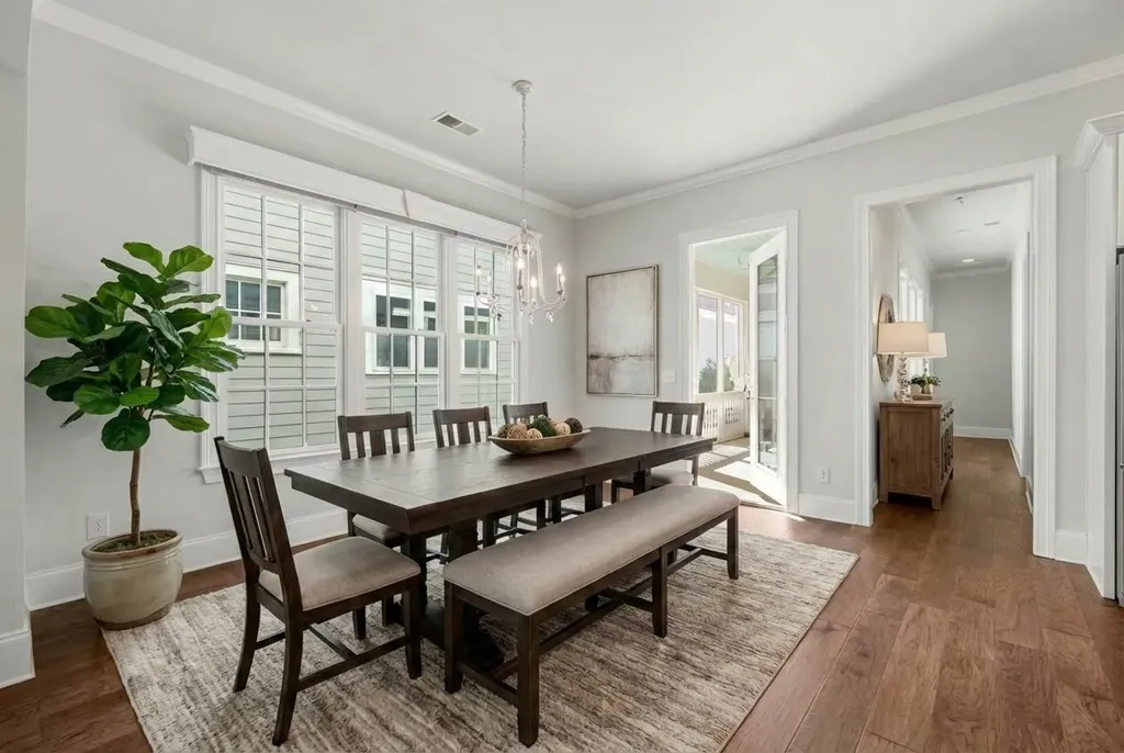 917 Dauphine Street Nashville TN 37221
