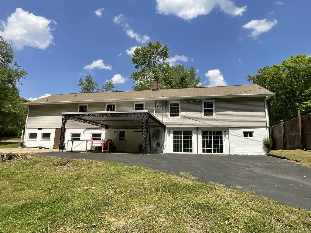 5843 Happy Hollow Lane Joelton TN 37080