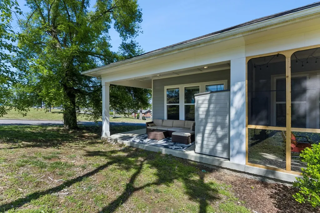 1624 Branch Street Nashville TN 37216