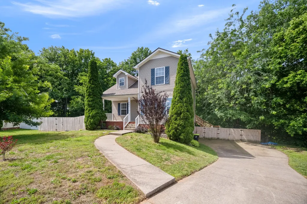 907 Sugarcane Way Clarksville TN 37040