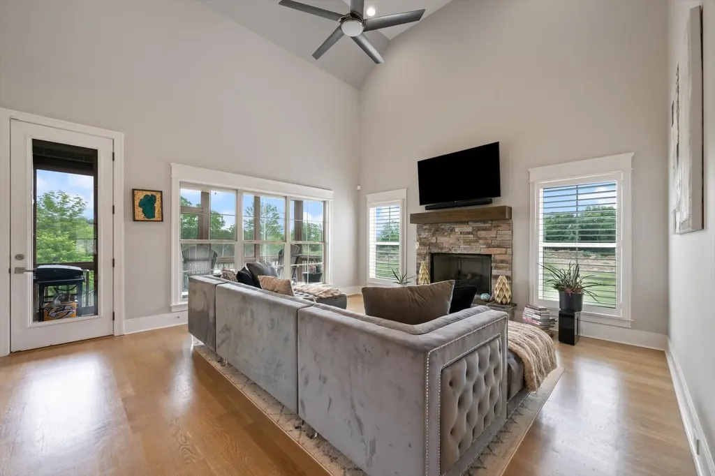 2902 Carisbrooke Drive Mount Juliet TN 37122