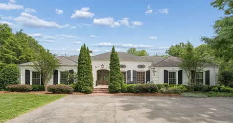 6238 Hillsboro Pike Nashville TN 37215