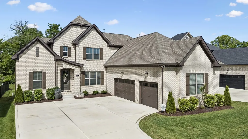 105 Hayden Lane Gallatin TN 37066