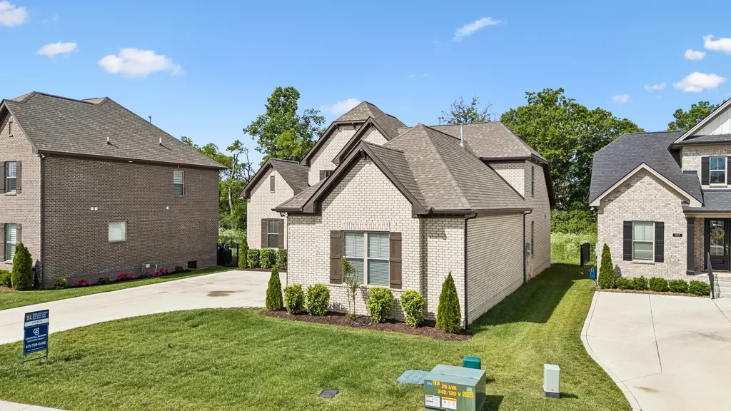 105 Hayden Lane Gallatin TN 37066