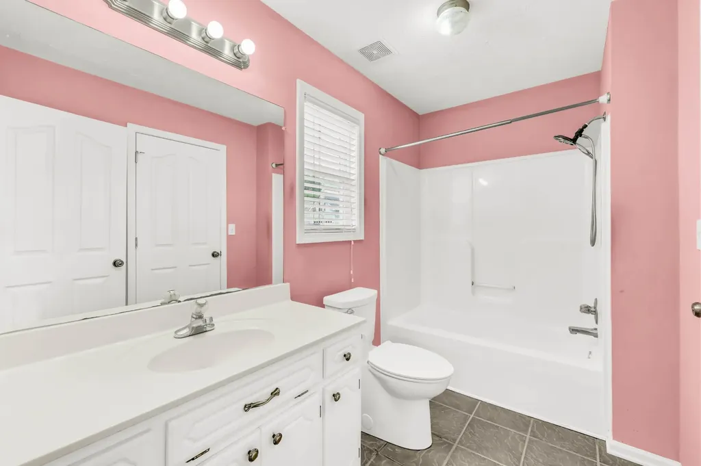 3736 Kendra Ct, N Clarksville TN 37040