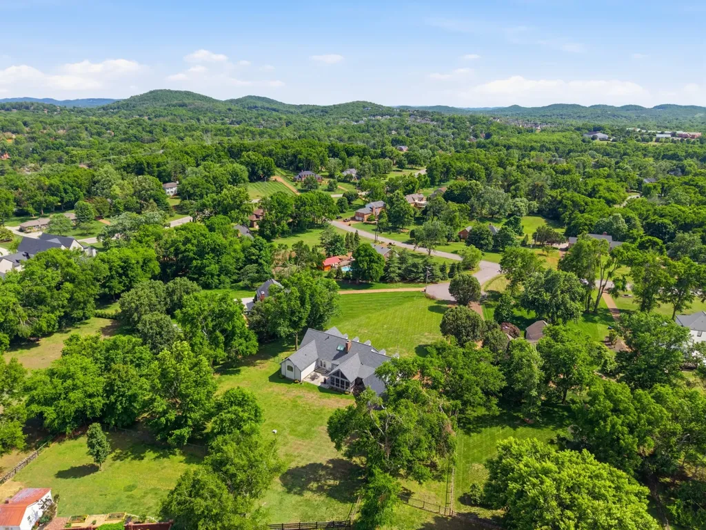 1113 Shawnee Court Brentwood TN 37027