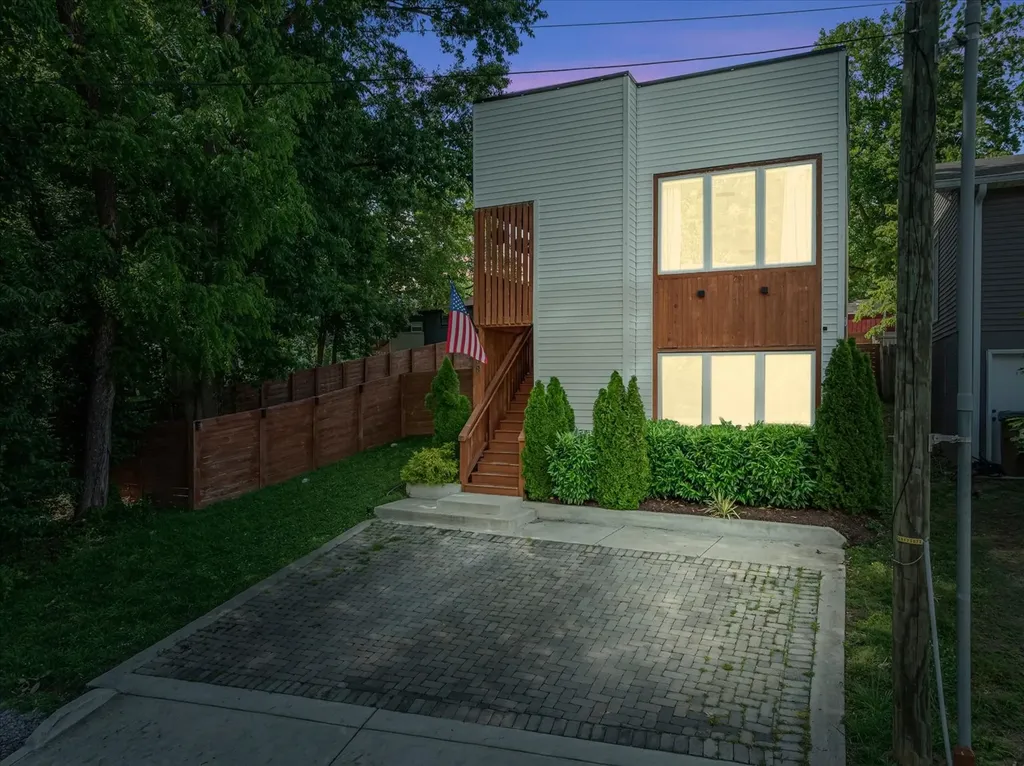 308 Sunliner Drive Nashville TN 37209