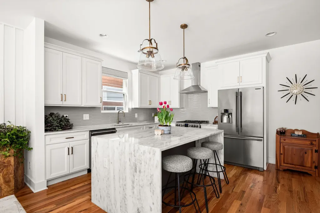 805A 45th Ave, N Nashville TN 37209