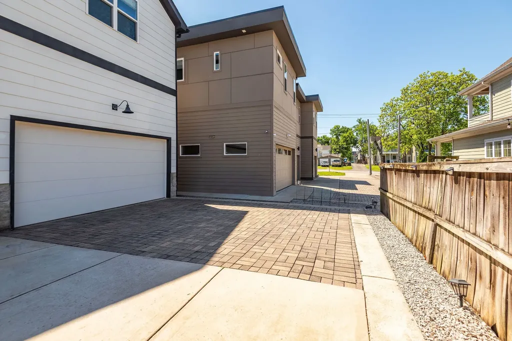 805A 45th Ave, N Nashville TN 37209