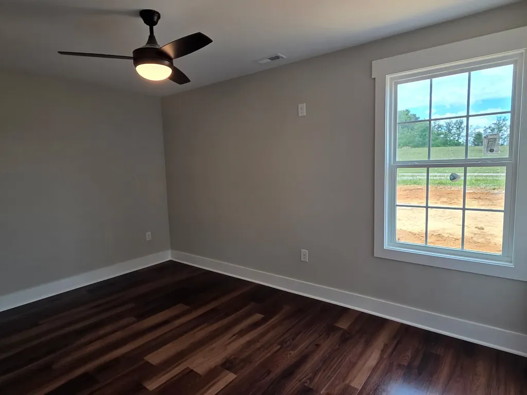 591 Oak Tree Drive Mc Minnville TN 37110